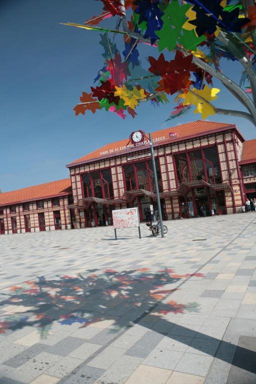 Ibis Styles St Etienne - Gare Chateaucreux Сент-Этьен Экстерьер фото